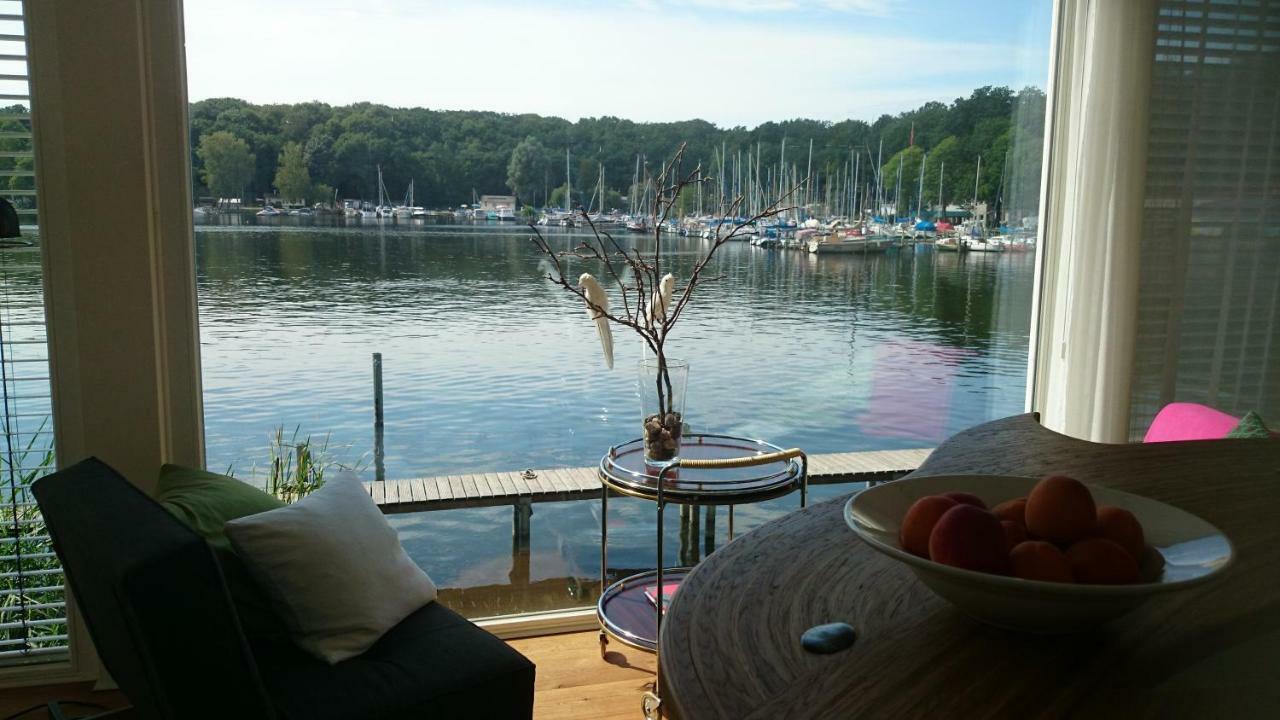 Marina Hausboote Und Seelodge Botel Berlijn